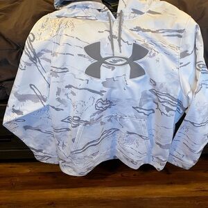 Under Armour White and Gray Camp Patterned Sweatshirt